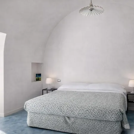 Aparthotel Hotiday And View Positano